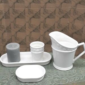 4 pc set of‎ bath & bedroom white Martha Stewart ivy design items.